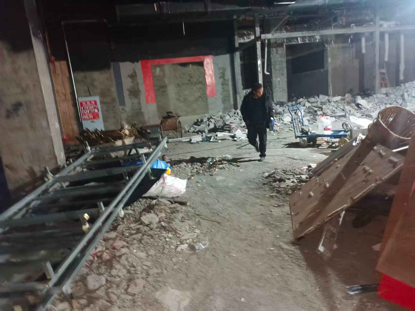 专业拆除团队
