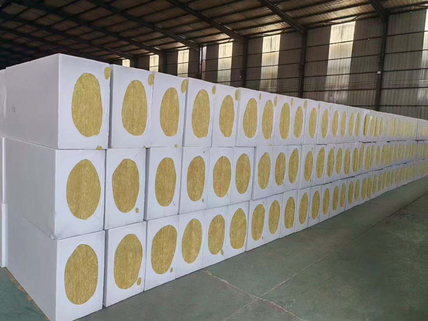 烟台龙飒岩棉保温棉龙飒岩棉保温棉实力展示