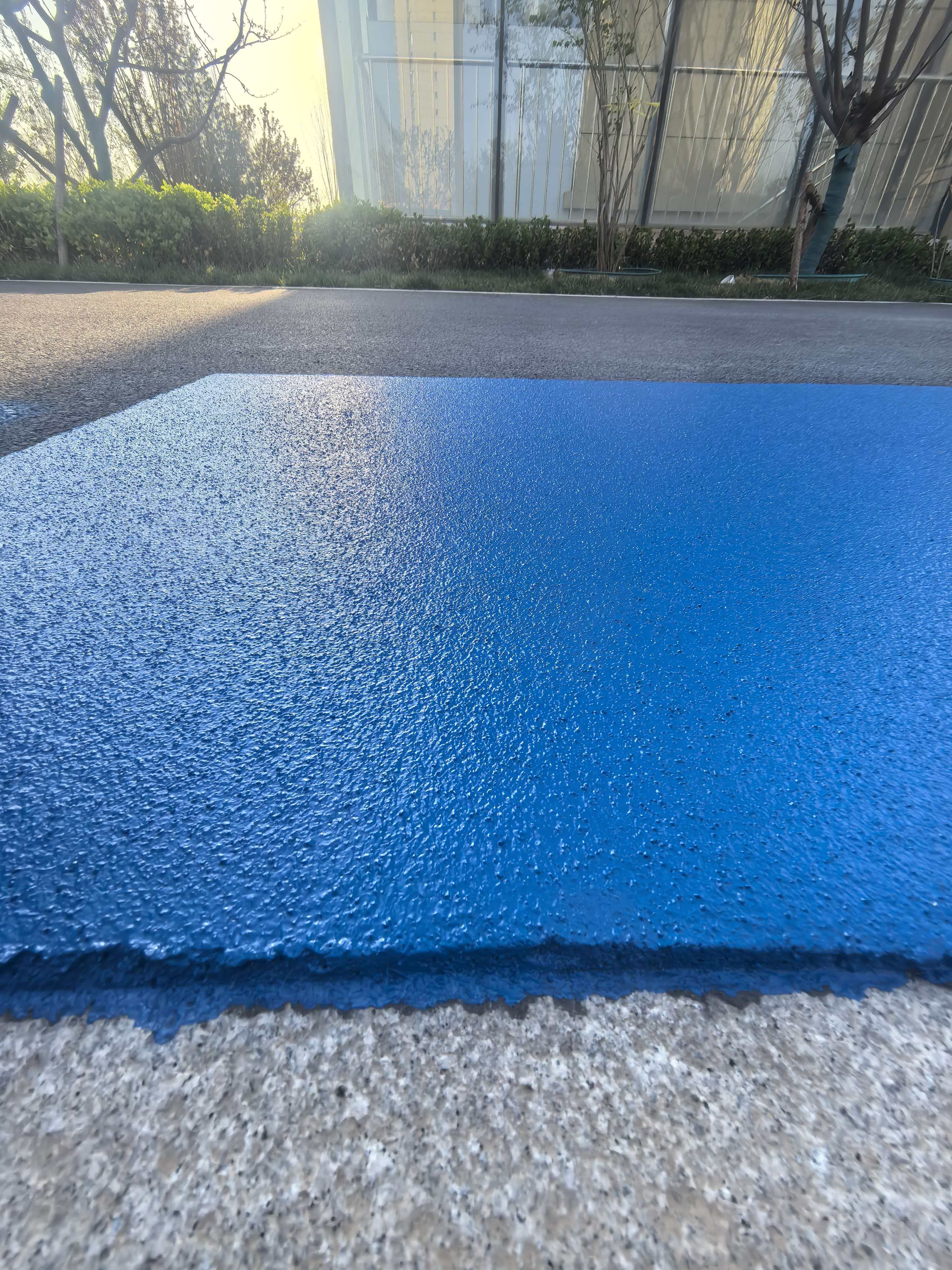 内江蓝石彩色路面蓝石彩色路面厂区外景