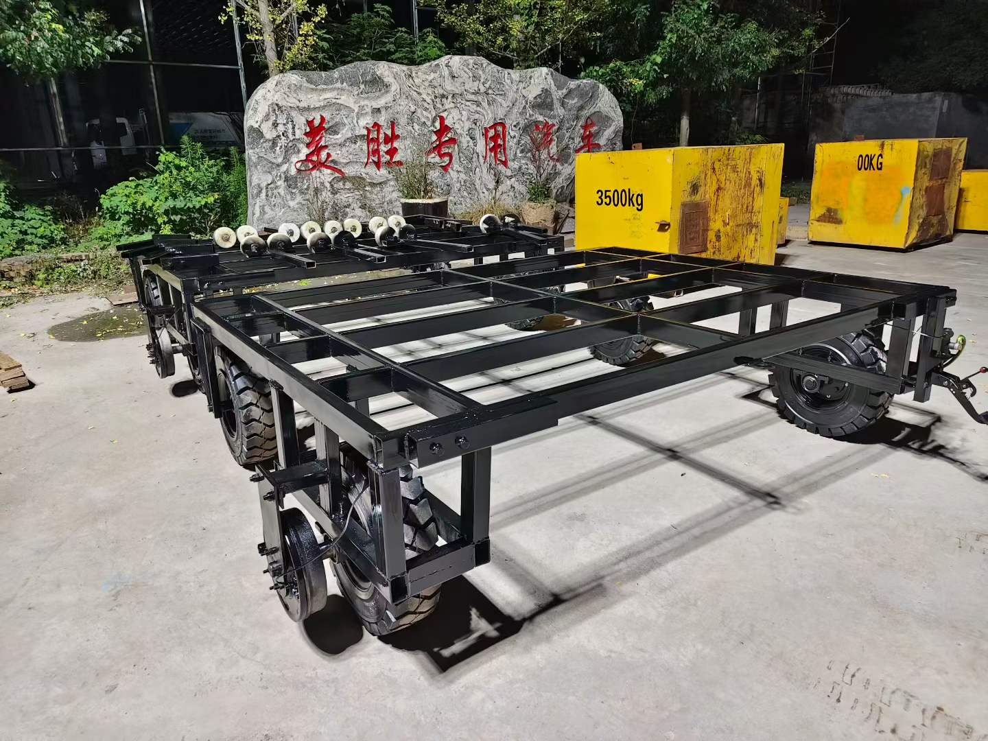轨道施工车