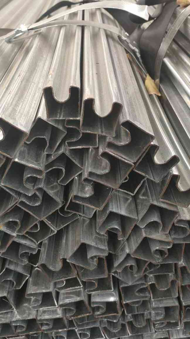 吉林吉林50*100镀锌凹槽管公司
