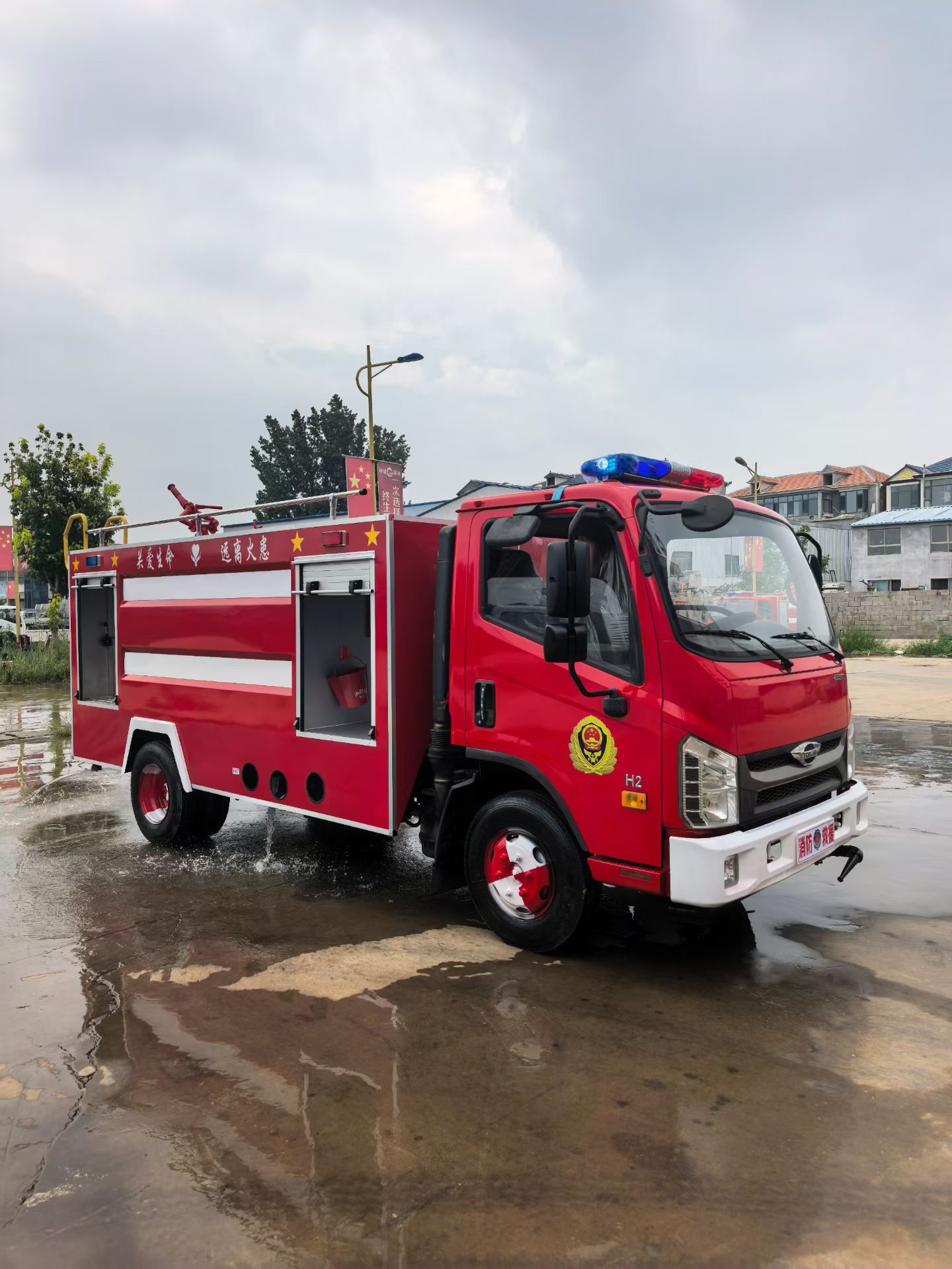 山东工达环卫车辆路面养护洒水车哪家靠谱案例图片